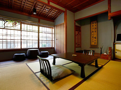 Guest room at Izutsuro No.5